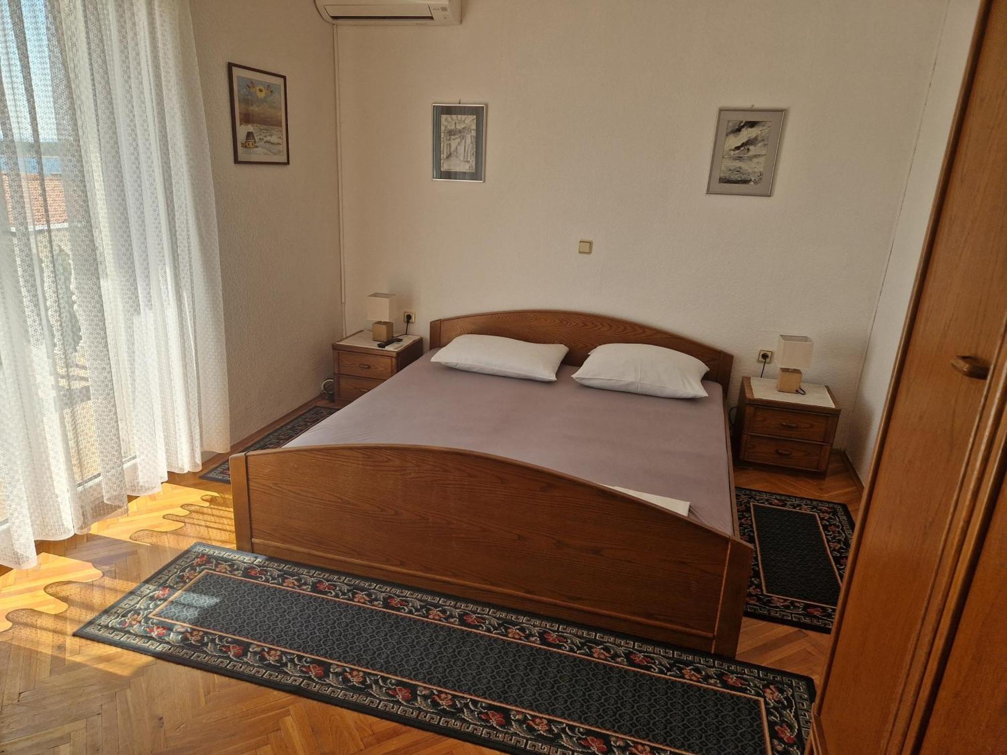 Apartments Vuksan 라브 외부 사진