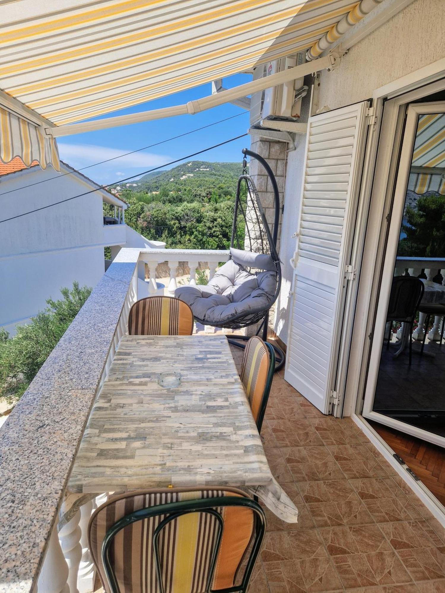 Apartments Vuksan 라브 객실 사진